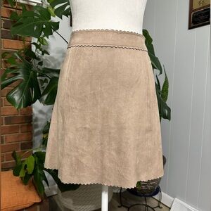 🛍️attart State  stretch  Suede looking mini skirt ( lightweight) Size L